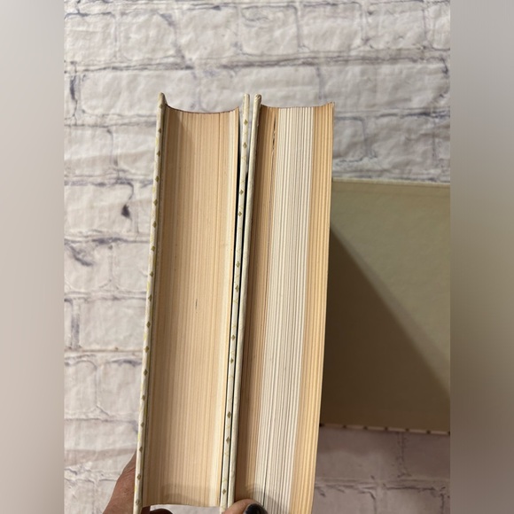 READER’S DIGEST CONDENSED HARDCOVER (2) BOOKS VOLUMES (4) & (XX11) VINTAGE - Picture 8 of 12